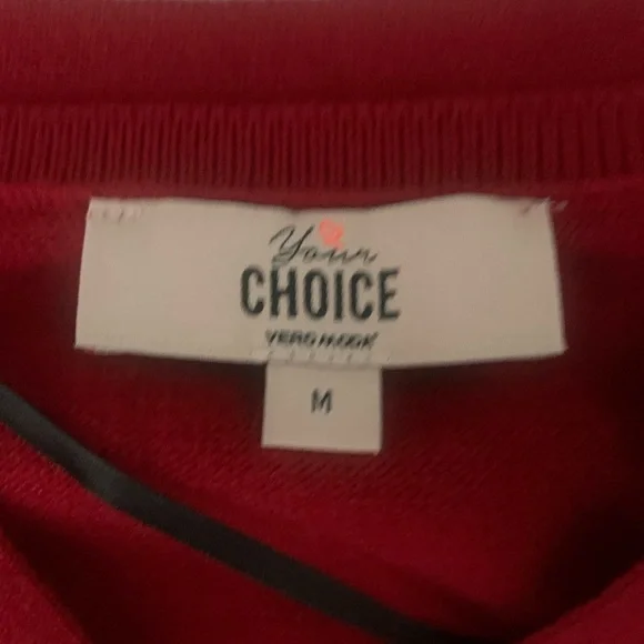 sweater - Picture 3 of 5